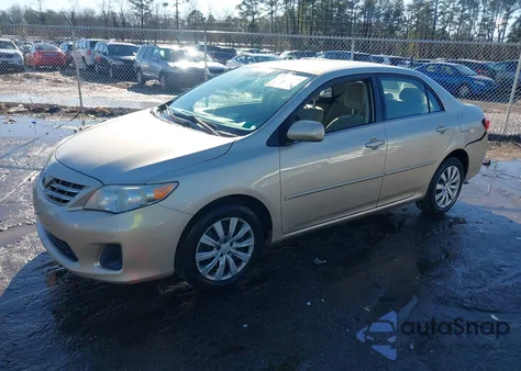 2013 Toyota Corolla Le z USA, uszkodzony, nr VIN 2T1BU4EE2DC020836